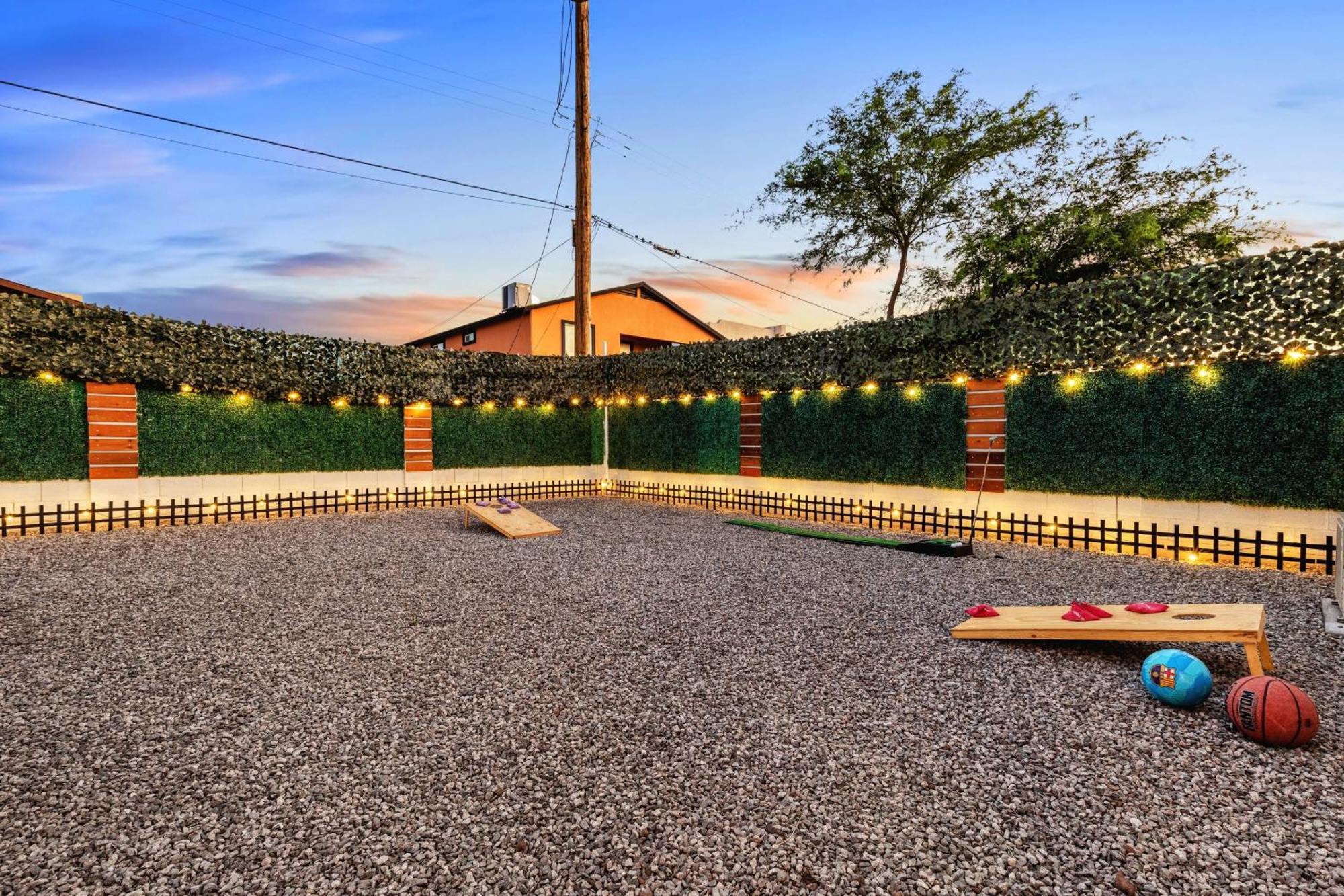 Phoenix Retreat - 2 Bedroom Home With King-Size Bed - 3 Smart Tvs - 10 Min From Airp - Unit A Extérieur photo