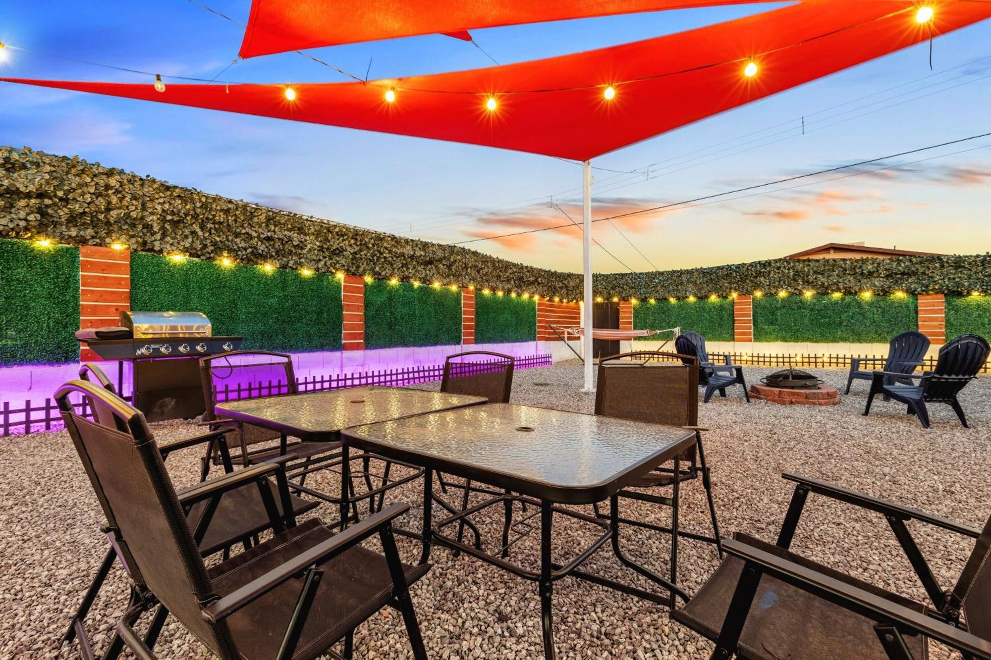 Phoenix Retreat - 2 Bedroom Home With King-Size Bed - 3 Smart Tvs - 10 Min From Airp - Unit A Extérieur photo